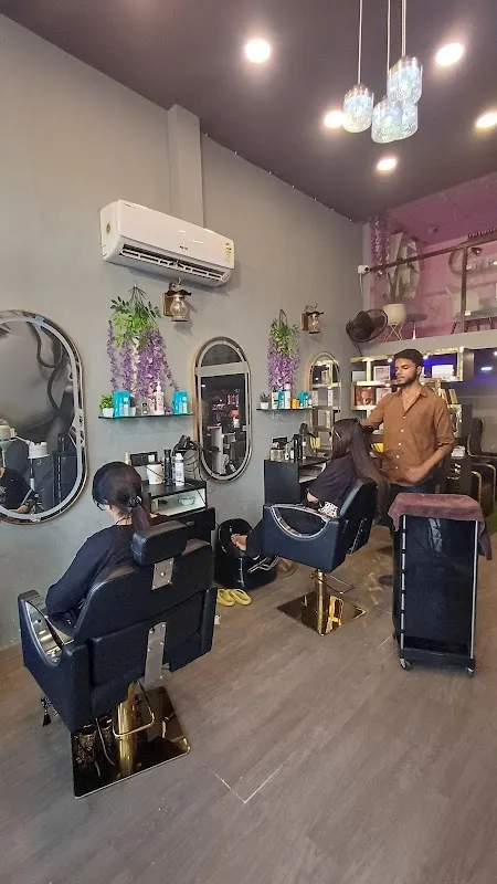 Urban Scissors The Family Salon & Nails Spa | Beauty Salon in Ghansoli | Nail Salon | Makeup Artist in Navimumbai