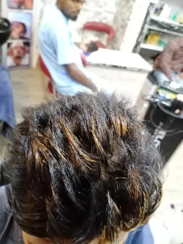 Krishna Looks Salon