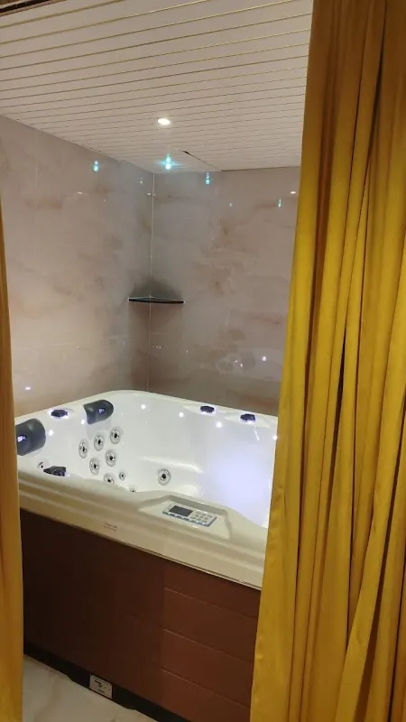 Nura Luxury Spa