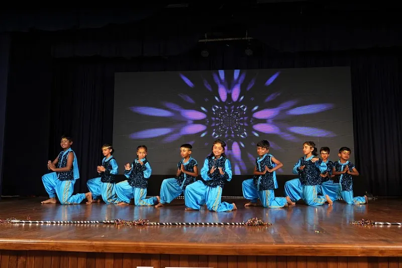 VJ DANCE HOUSE