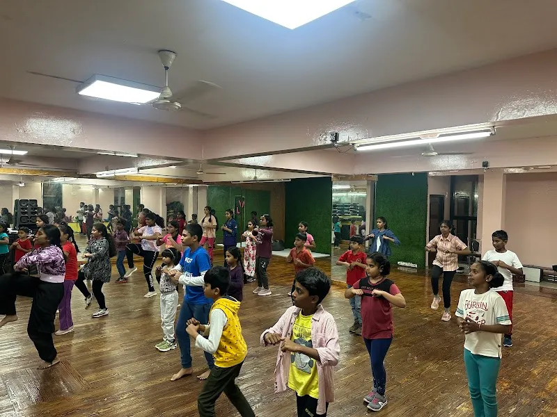 VJ DANCE HOUSE