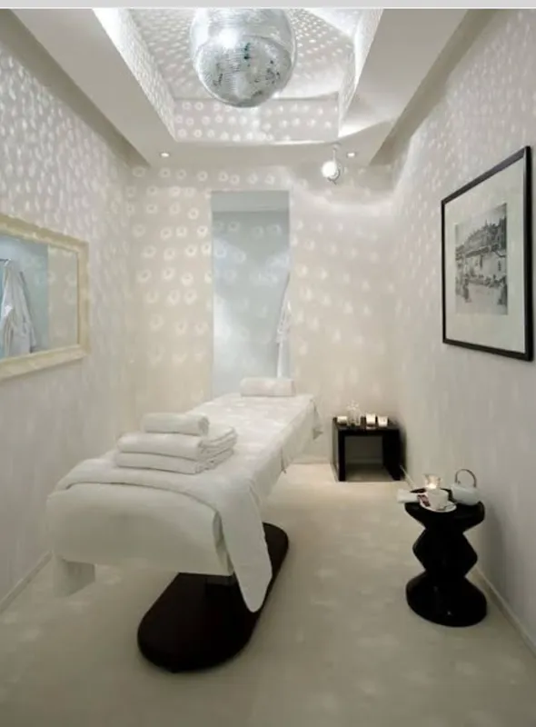 Sara Spa in Paharganj Massage Service in Paharganj Body Spa Paharganj