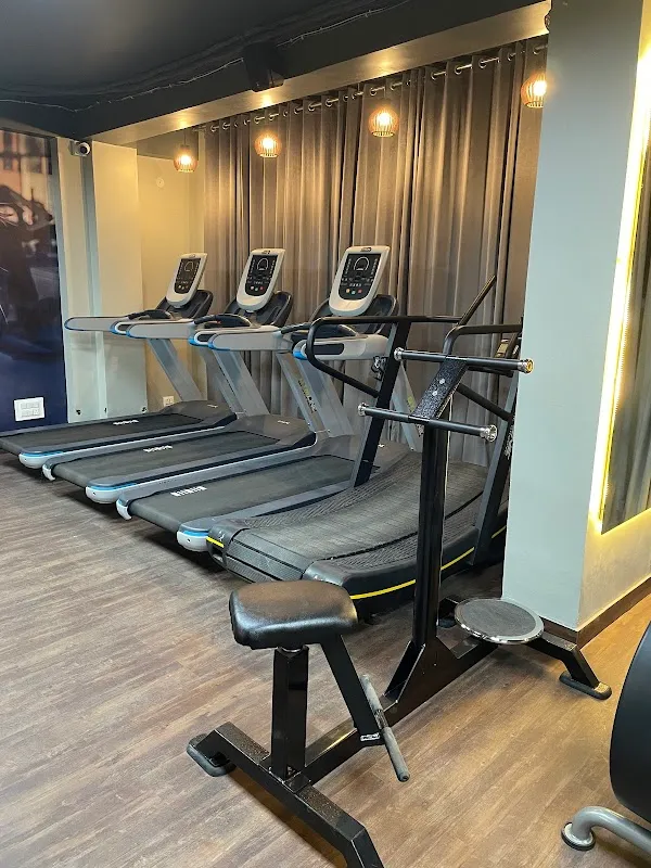 Crazy Fitness - best gym in sadh Nagar