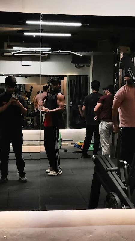 Crazy Fitness - best gym in sadh Nagar