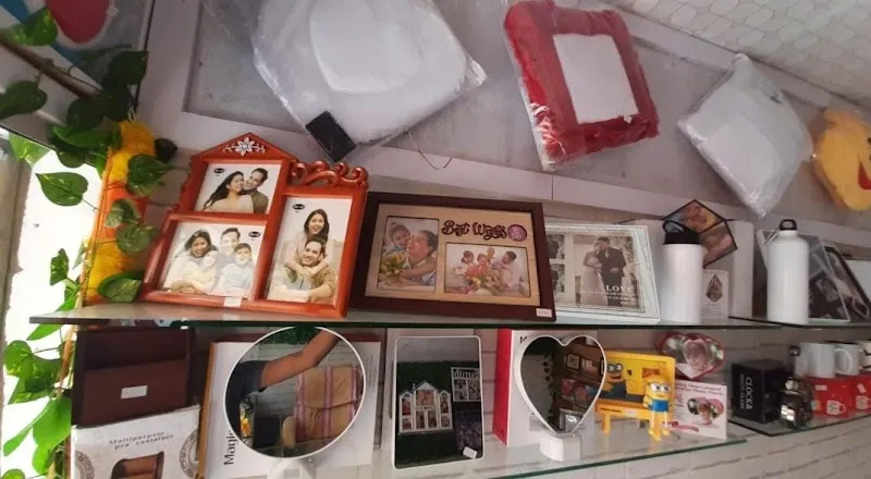 Raju Photo Studio (Since 1966)