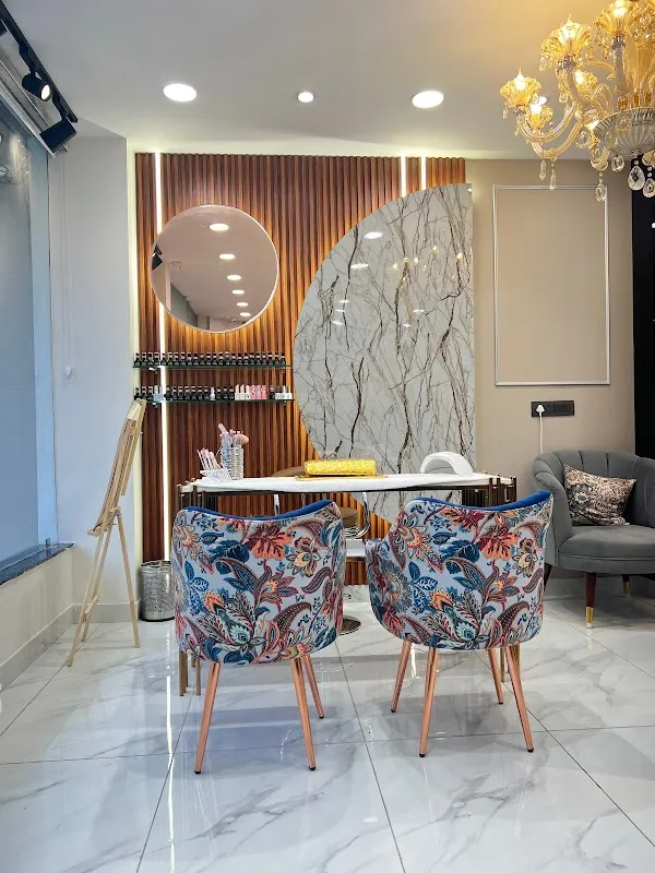 The Bronze Era Luxury Salon