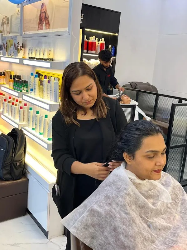 Habibs Hair and Beauty Salon Ambernath East