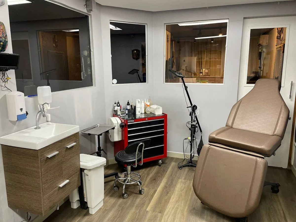 Danny Tattoo Studio