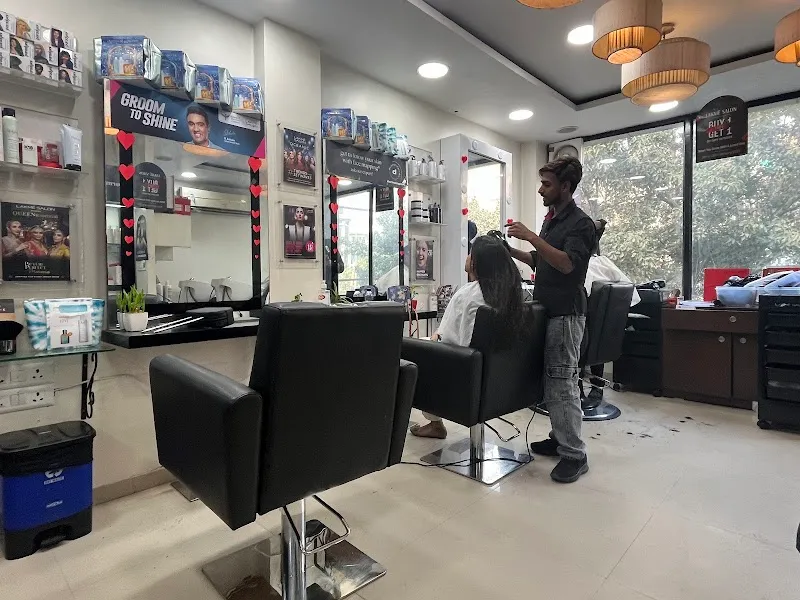 Lakme Salon For Him and Her in Lajpat Nagar-II,Delhi