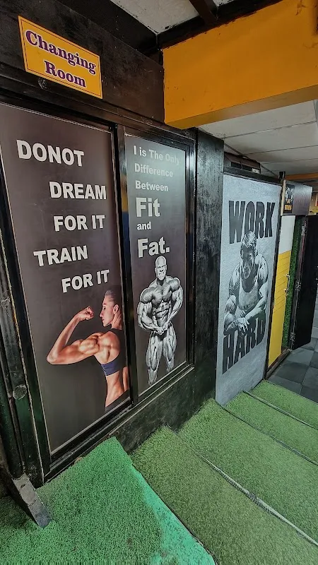 AQ Fitness Unisex Gym Asalfa.