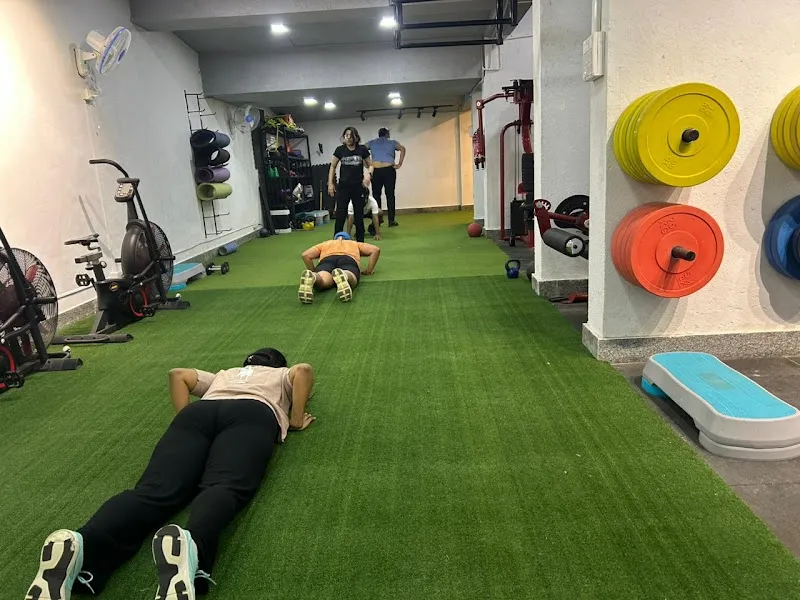 Zumyo Elite – Best Gym in South Mumbai | Weight Loss & Fitness Centre