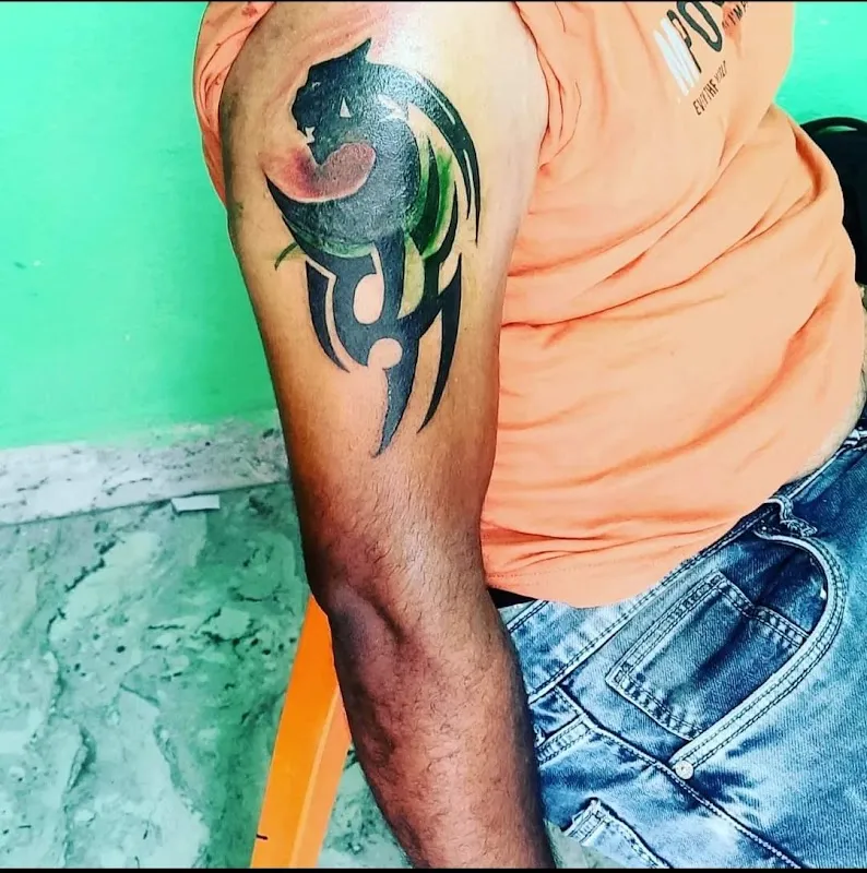 Lucky Tattoos & Permanent Makeup Studio