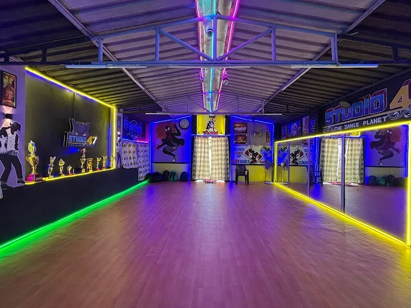 STUDIO _47 the dance planet
