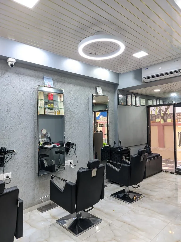 Illusion Family Salon