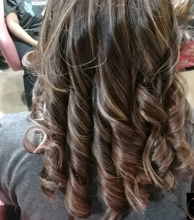 VR UNISEX SALON