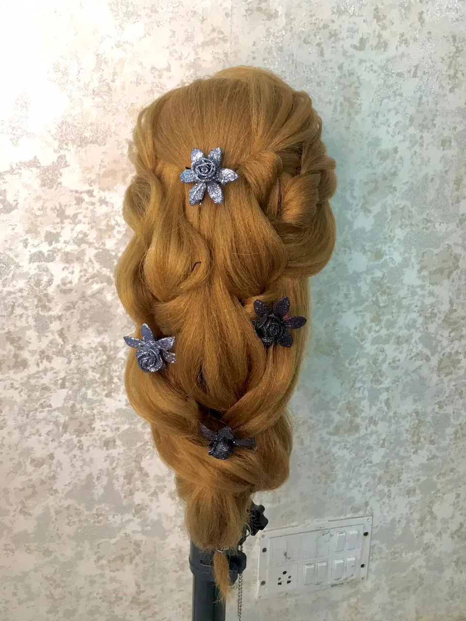 VR UNISEX SALON