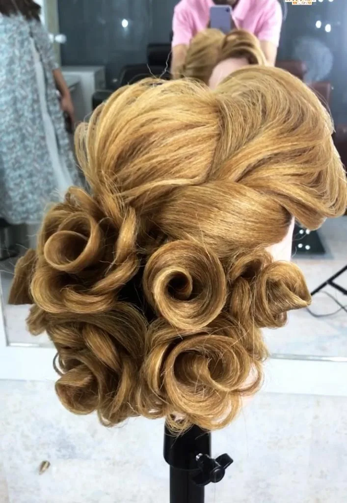 VR UNISEX SALON