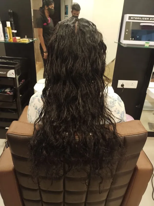 Green Trends Unisex Hair & Style Salon - Vizianagaram