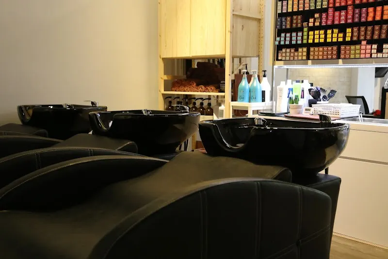 Harts Salon (Bugis)
