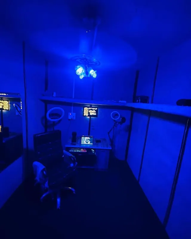 Adnan Music Studio
