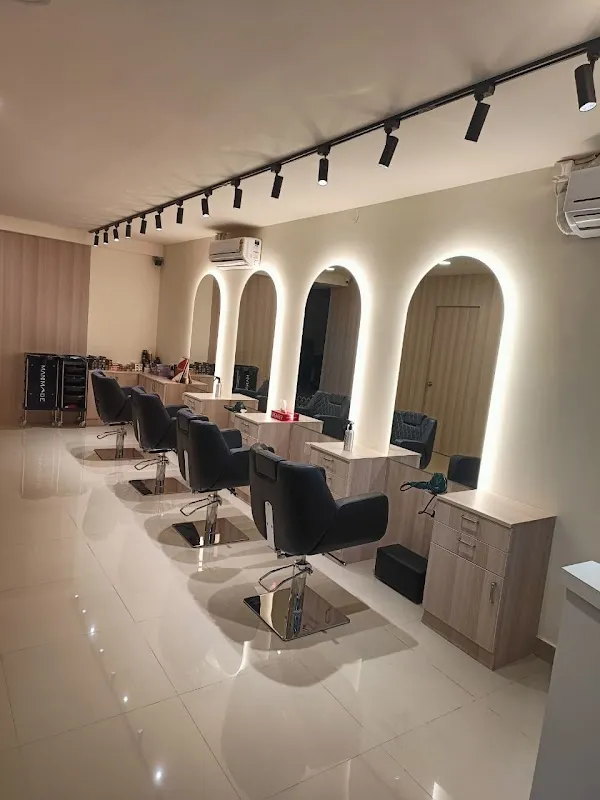Beau Belle Unisex Salon