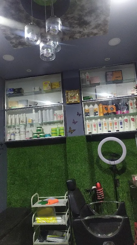 Suman's SALON & SPA (ladies only)