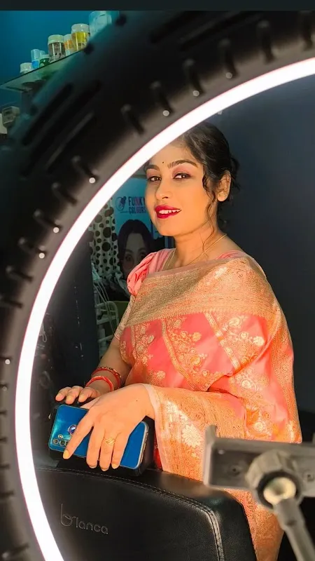 Suman's SALON & SPA (ladies only)