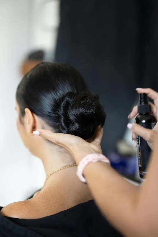 THE ELEGANCE PROFESSIONAL SALON | Unisex Salon (men&women) & Hair/Skin/Beauty/Makeup.