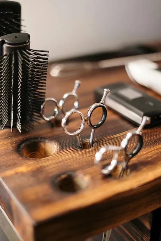 THE ELEGANCE PROFESSIONAL SALON | Unisex Salon (men&women) & Hair/Skin/Beauty/Makeup.