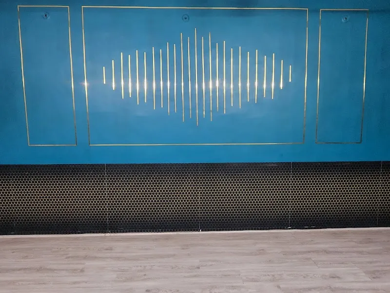 MKX STUDIO Dance & Fitness