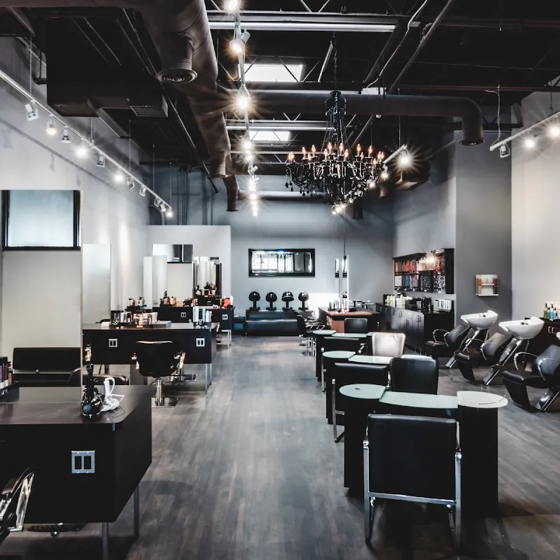 Liquid Salon