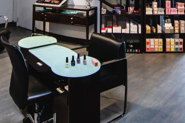 Liquid Salon