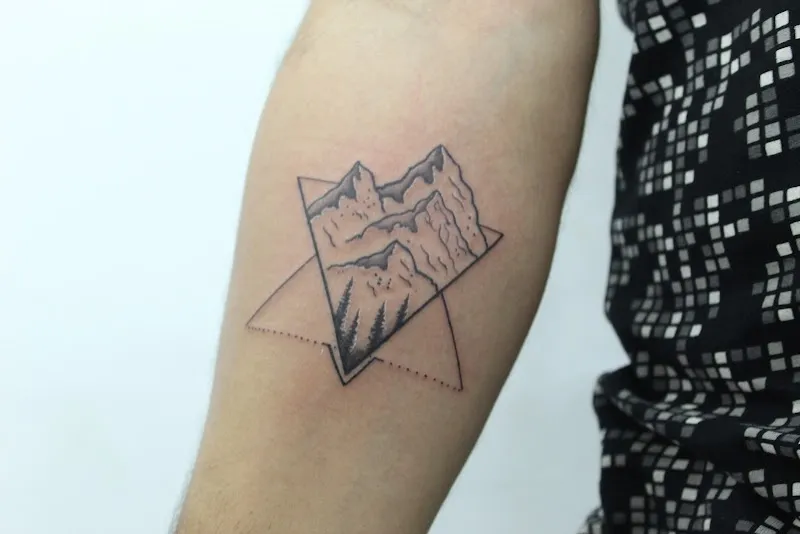 DYNAMIC TATTOOS-Best in Thane City