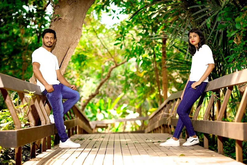 Lovely Moments Photo Shop