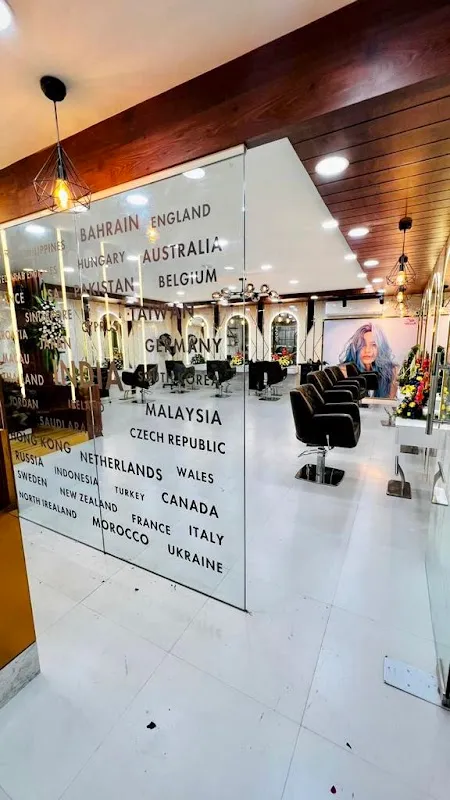 TONI&GUY Essensuals - Karkhana