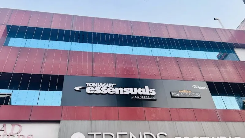 TONI&GUY Essensuals - Karkhana