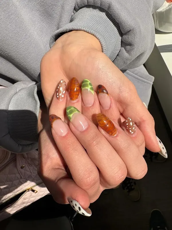 ARO Salon