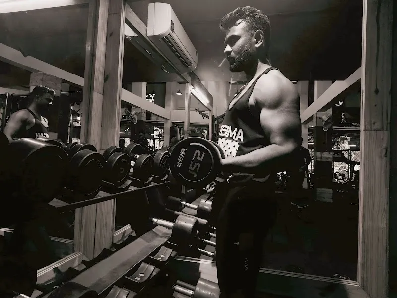 SD FITNESS Unisex Gym