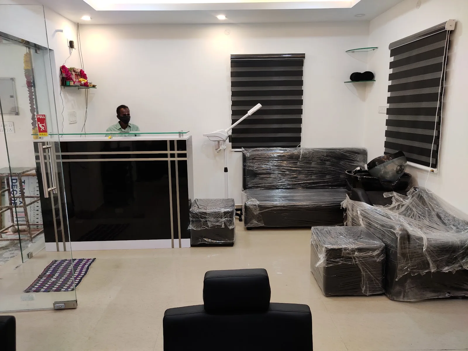 AM Salon