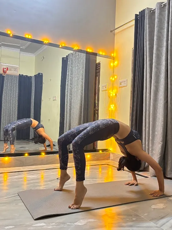 DIVINE YOGA CLASSES