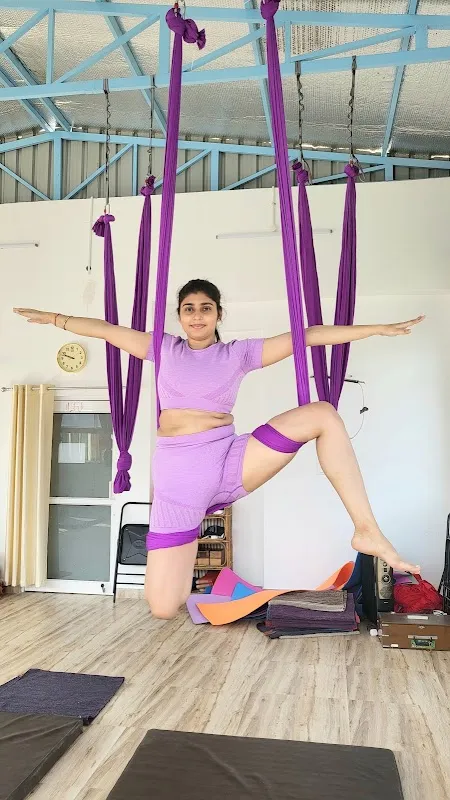 DIVINE YOGA CLASSES
