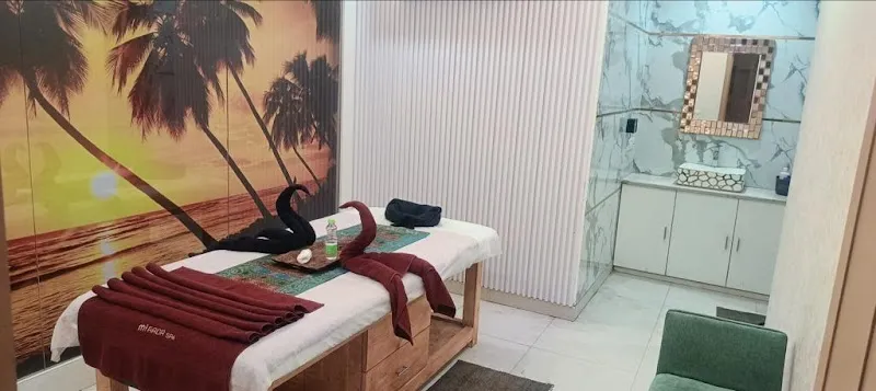Mirror Spa