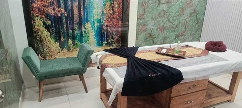 Mirror Spa