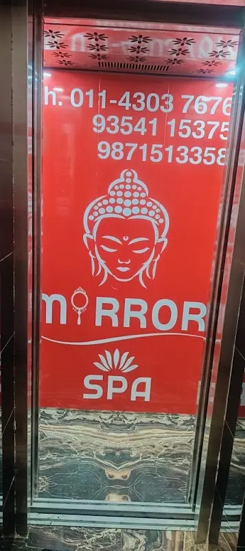 Mirror Spa