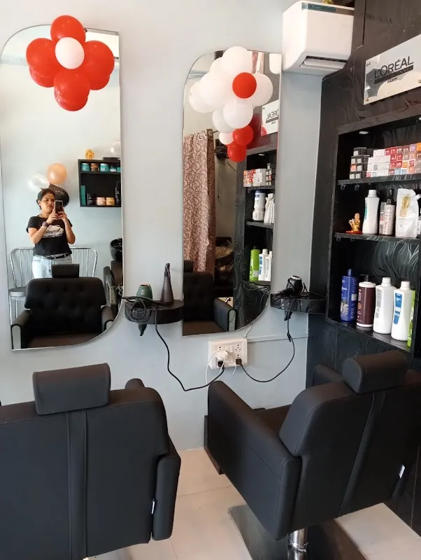 OPAL'S SALON SPA ACADEMY AND NAIL ART (ONLY FOR LADIES)