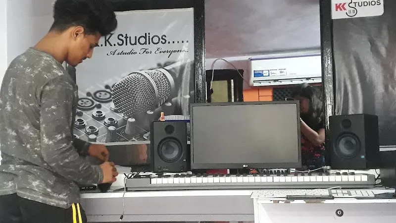 S.M.U. Recording Studio & Music Academy