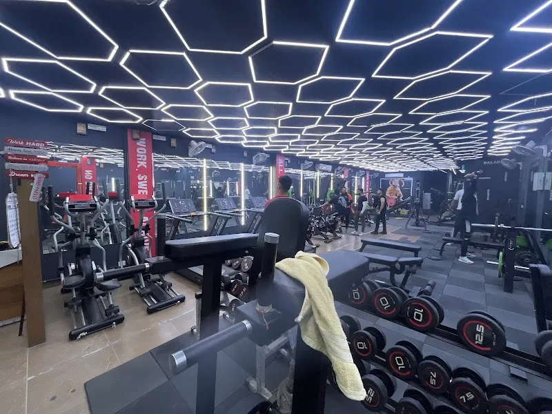 HARDCORE FITNESS GYM
