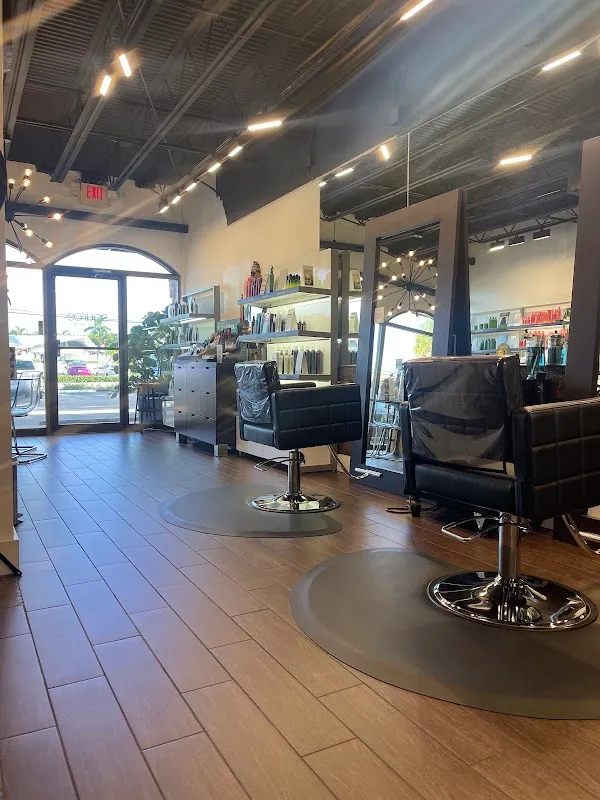 Source Salon Wilton Manors