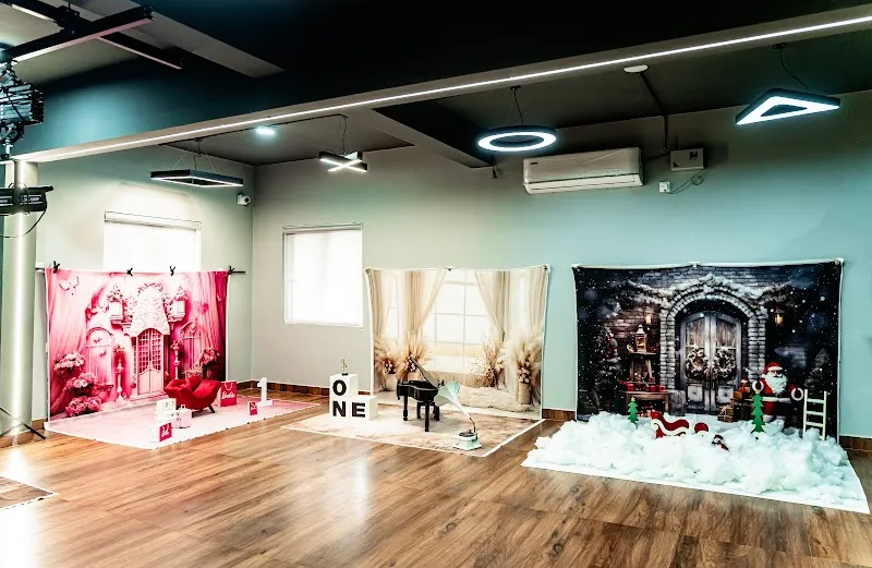 Studio Elephanta by QQmedia