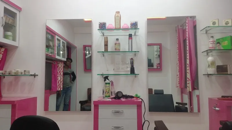 Saaj Beauty Parlour & Beauty Collection